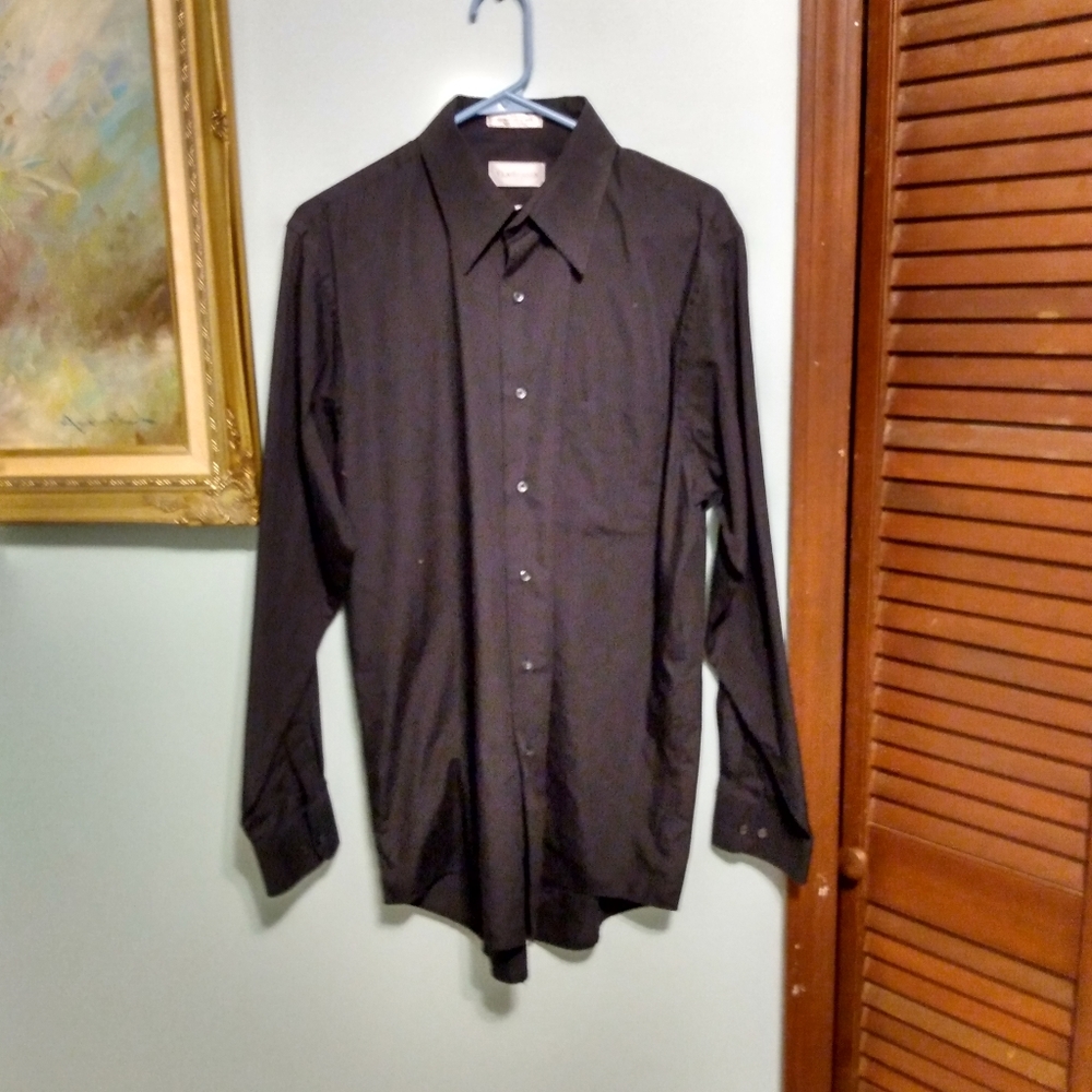 Van Heusen 34/35 Large Wrinkle Free